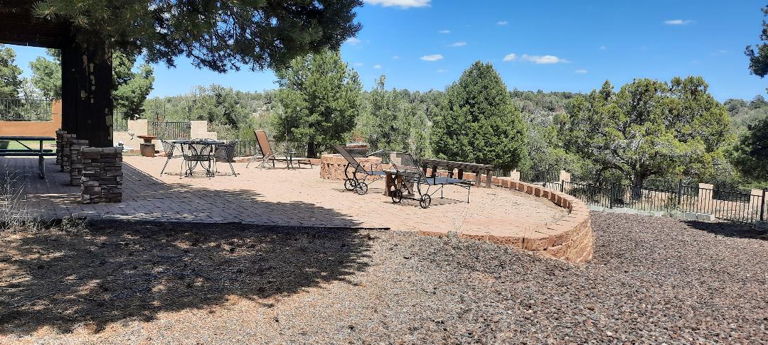 Property View Topo